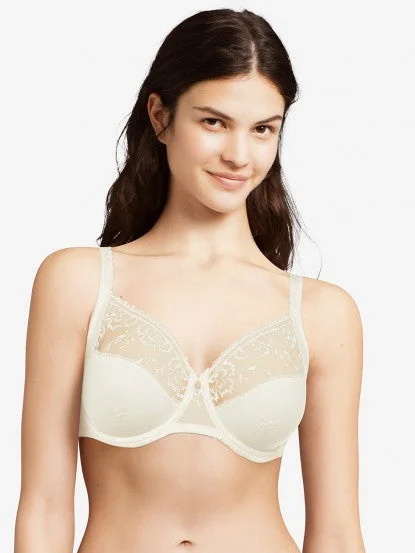 Women's padded bras for a more rounded shapeChantelle - Every Curve Covering Wired Bra | Milk